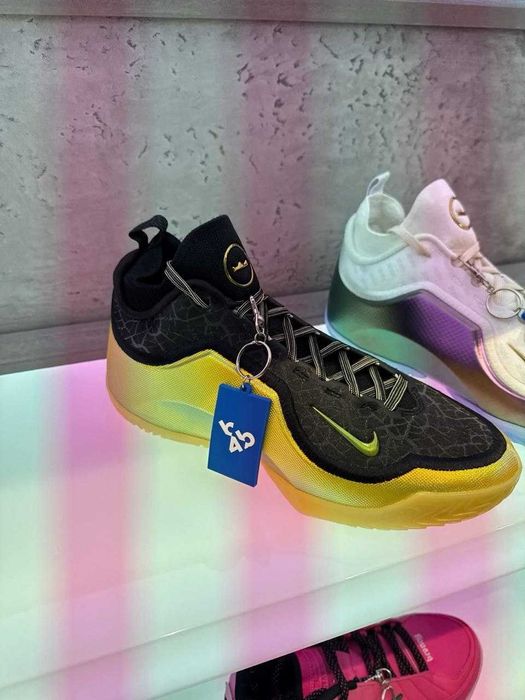 LeBron XXIII Elite "Hurt Feelings"