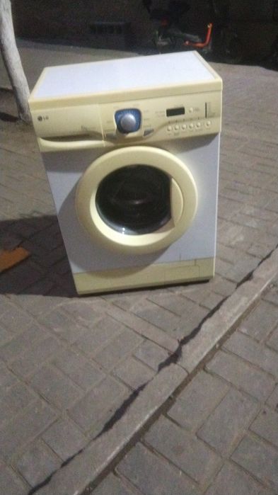Продам стиральную машину