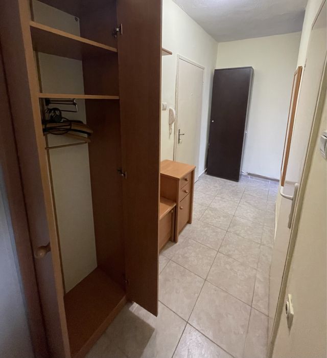 Дава се под наем Двустаен апартамент в Бургас, Изгрев - 45 кв.м за 306 € - Снимка #4