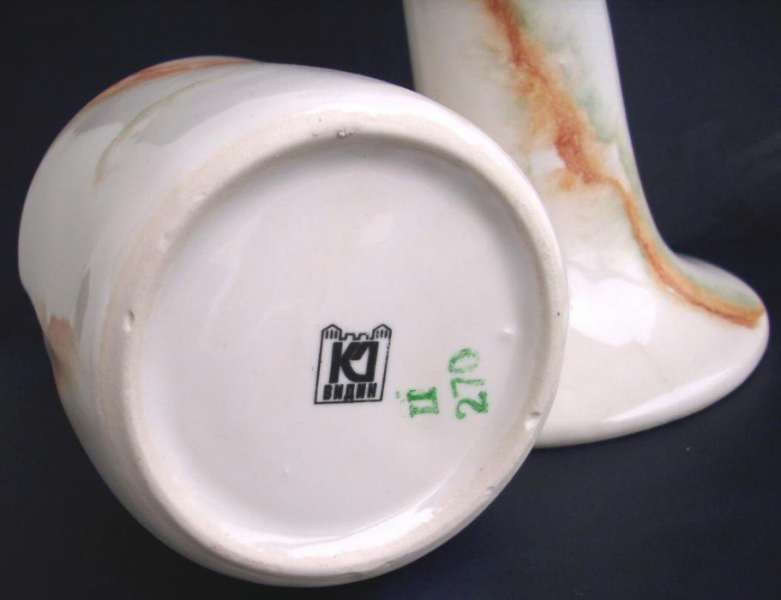 Свещник и моливник български порцелан Коста Йорданов Видин