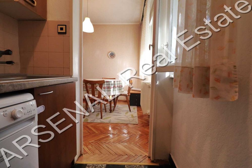 Дава се под наем Двустаен апартамент в София, Изток - 78 кв.м за 548.25 € - Снимка #4