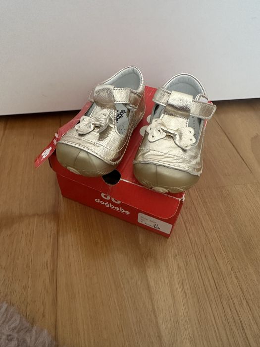 Pantofi noi din piele pentru copii, marimea 21