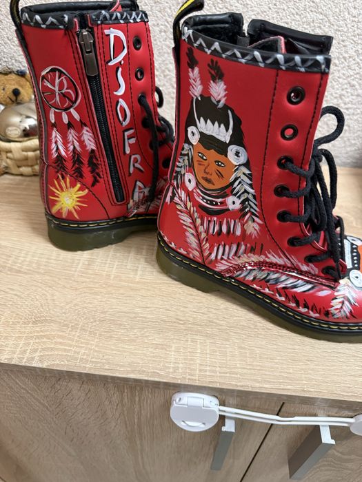 Обувки чисто нови Джофра
