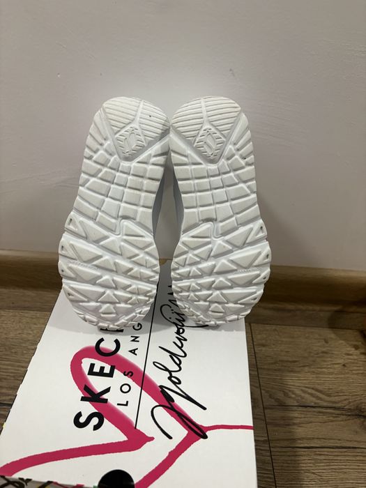 Adidas Skechers