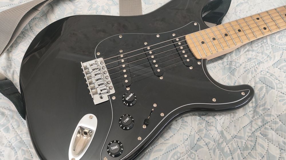 Электрогитара AriaPro2