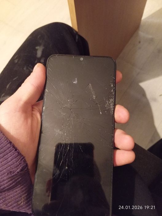 Продам телефон Oppo a18