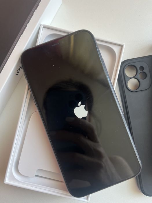 Продам IPhone 11, 128