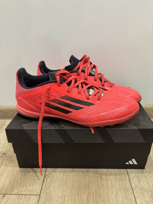 Футболни стоножки Adidas f50, EU 42,5