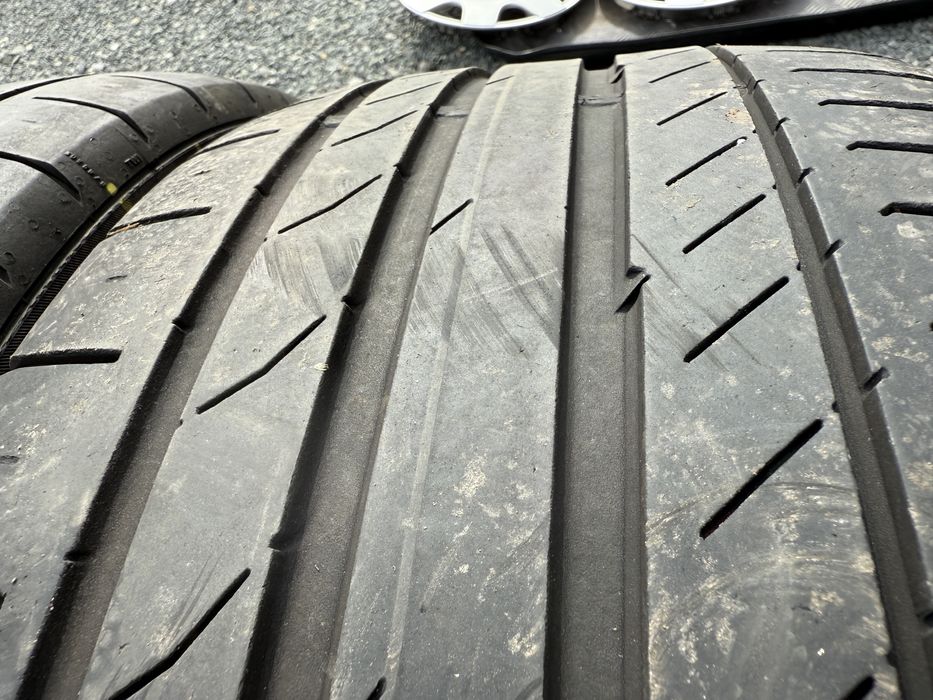 4бр. Летни Гуми С Борд 235/50R/18 -CONTINENTAL- DOT:1220- 3.9мм.