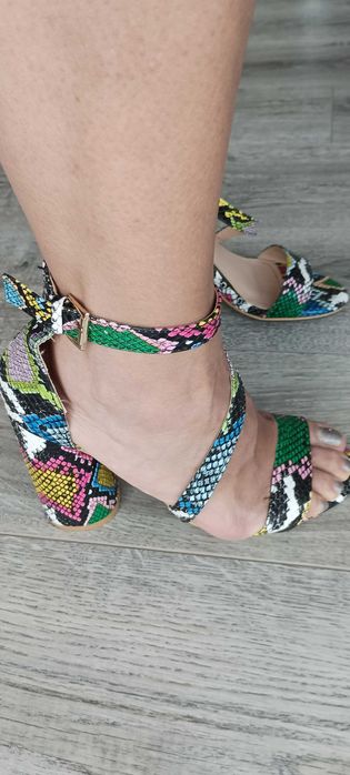 Сандали елегантни и стилни