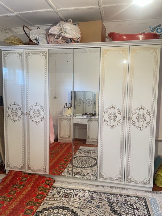 Продается спальный гарнитур новый 250К