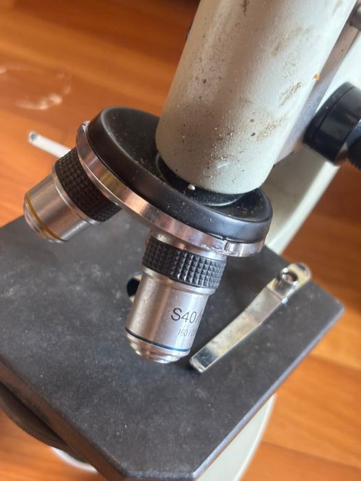 Продам микроскоп с обьективами