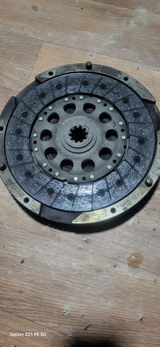 Продам сцепленя бмв е 34