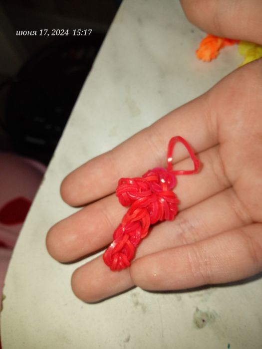 продам крестики брелки