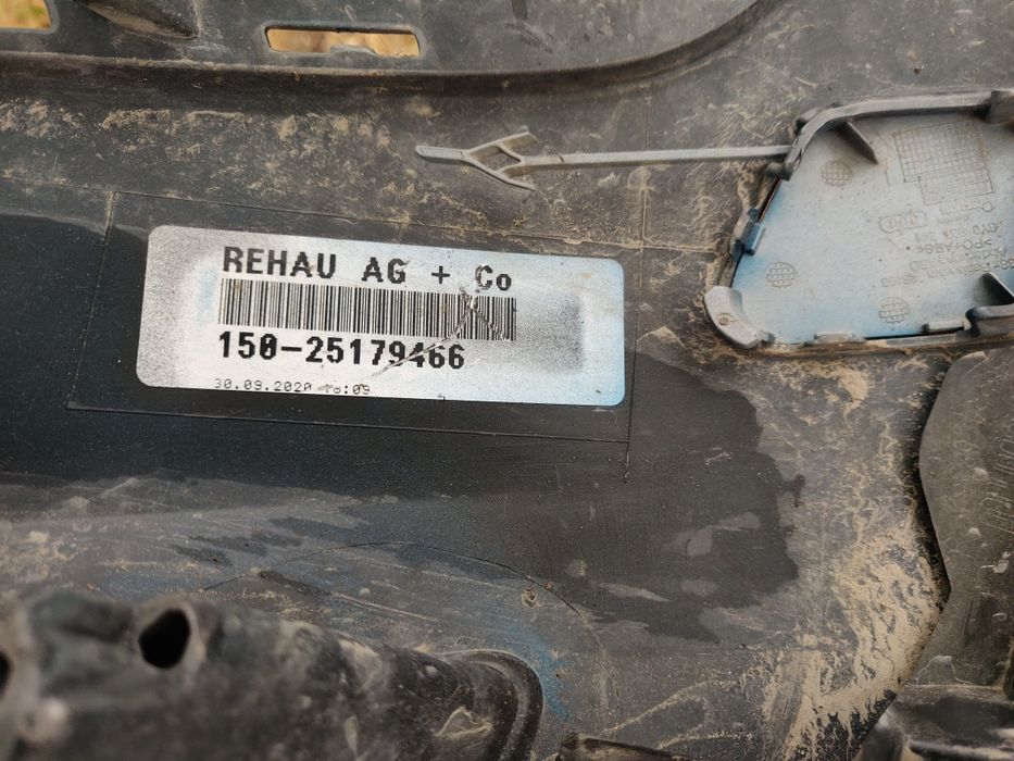 Предна Броня със Решетка за Audi A3 S-Line 2021-2023г