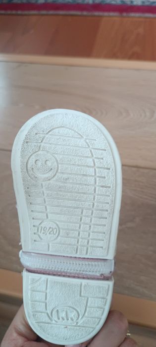 Нови детски  летни обувки