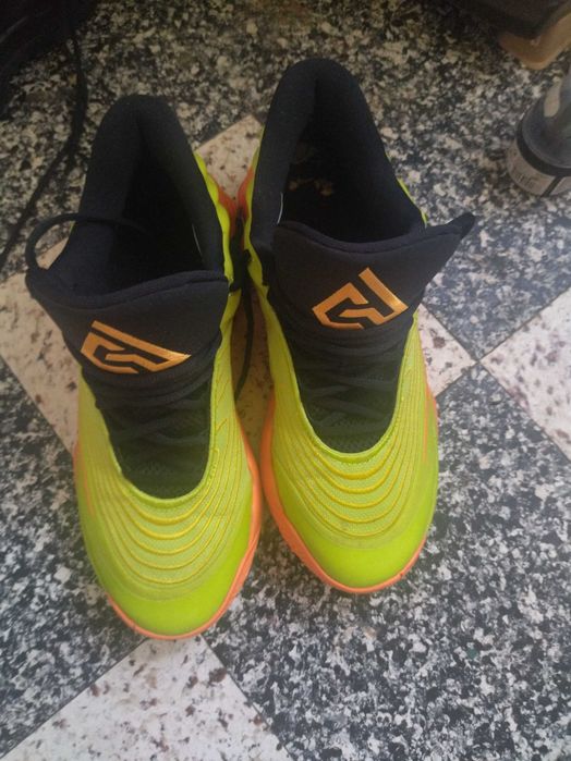 Маратонки найк 42 номер