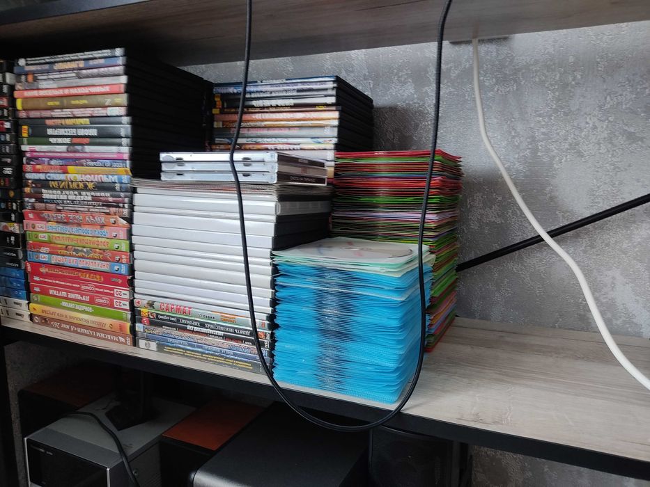 DVD диски. Фильмы. Сериалы. И прочие лобудень.