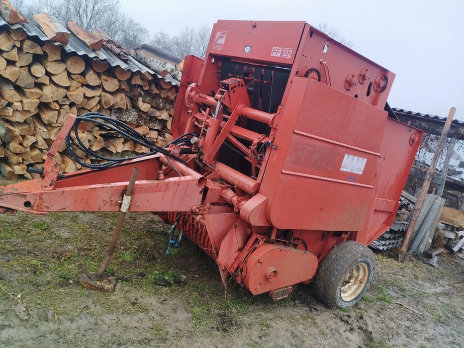 Balotiera rotunda cu camera variabilă