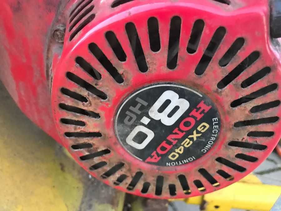 Matura tractor, perie tractor, maturatoare cu motor pe benzina Honda
