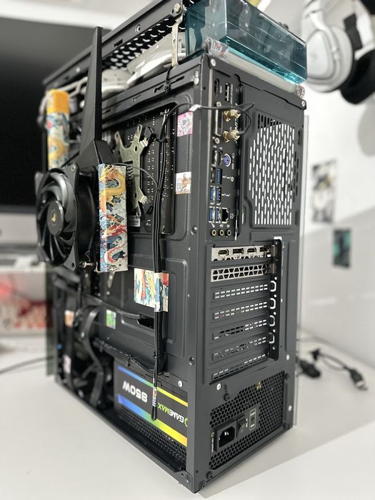 Игравой компьютер на базе i7 13700f