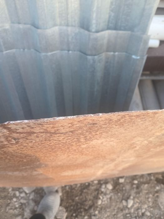 Продам лист б/у.