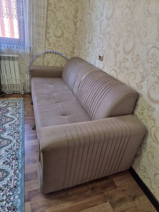 Диван в отличном состояний