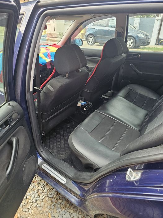 Vând golf 4 1.4 benzina an 2001