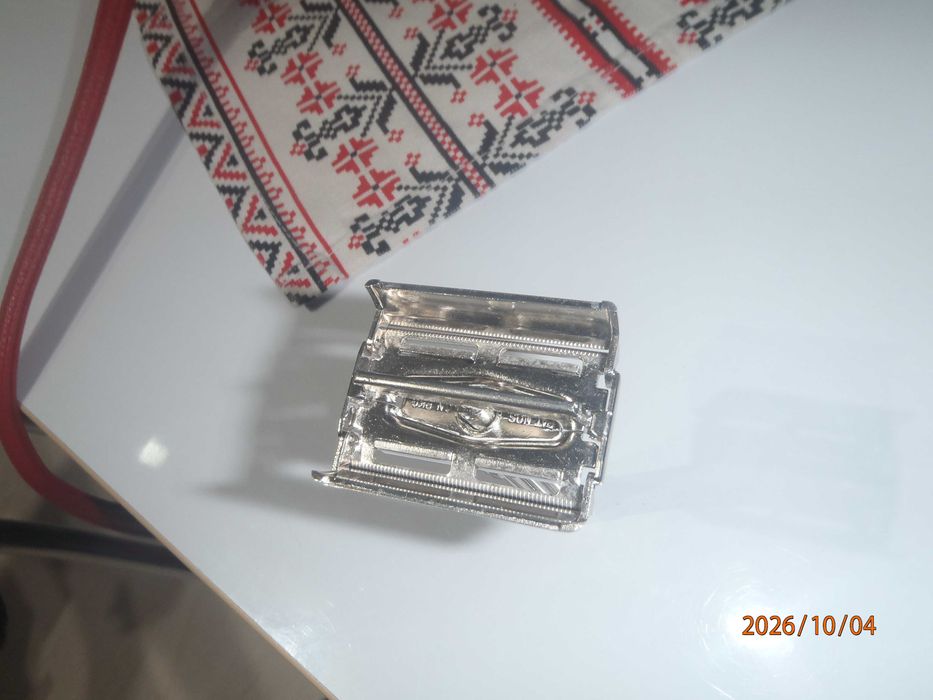 Aparat vechi ras barbierit 1963  Gillette Slim Adjustable Made in USA I4  aproape nou