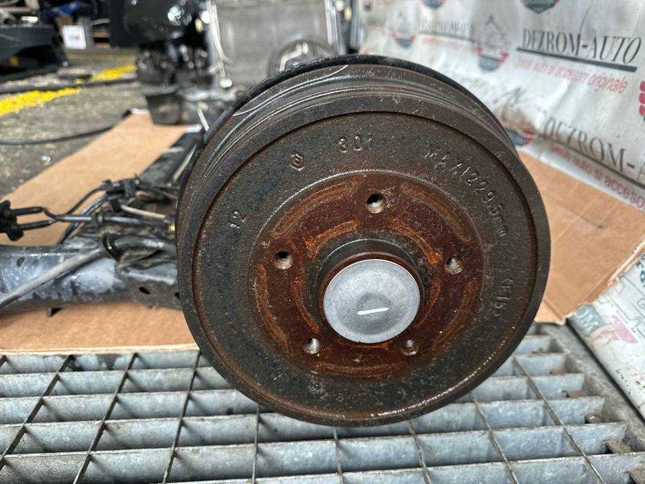 Punte spate 555110548R Renault Express / Dacia Dokker Express