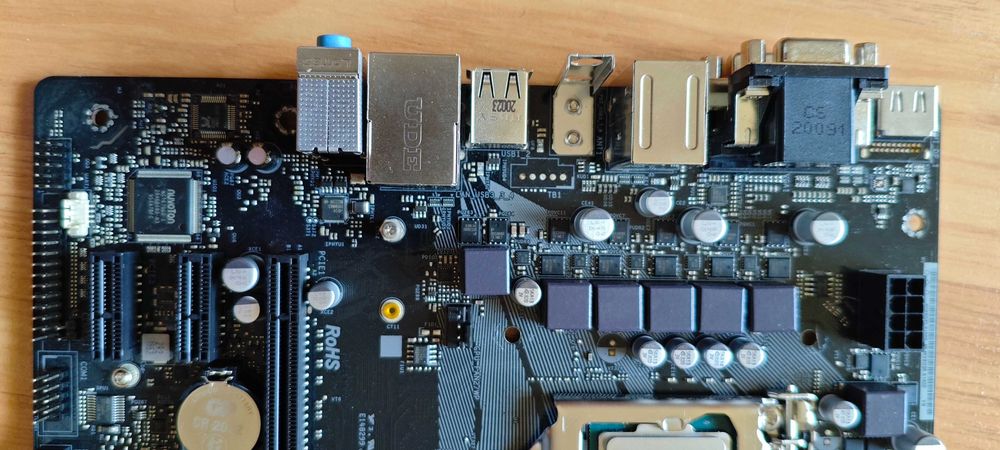 ASRock B460M-HDV, I5-10600, Enermax s.1200