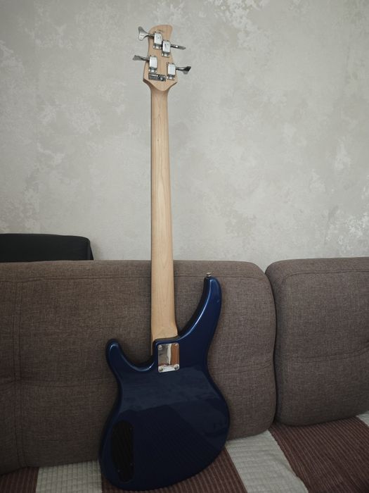 Бас гитара Yamaha TRBX174