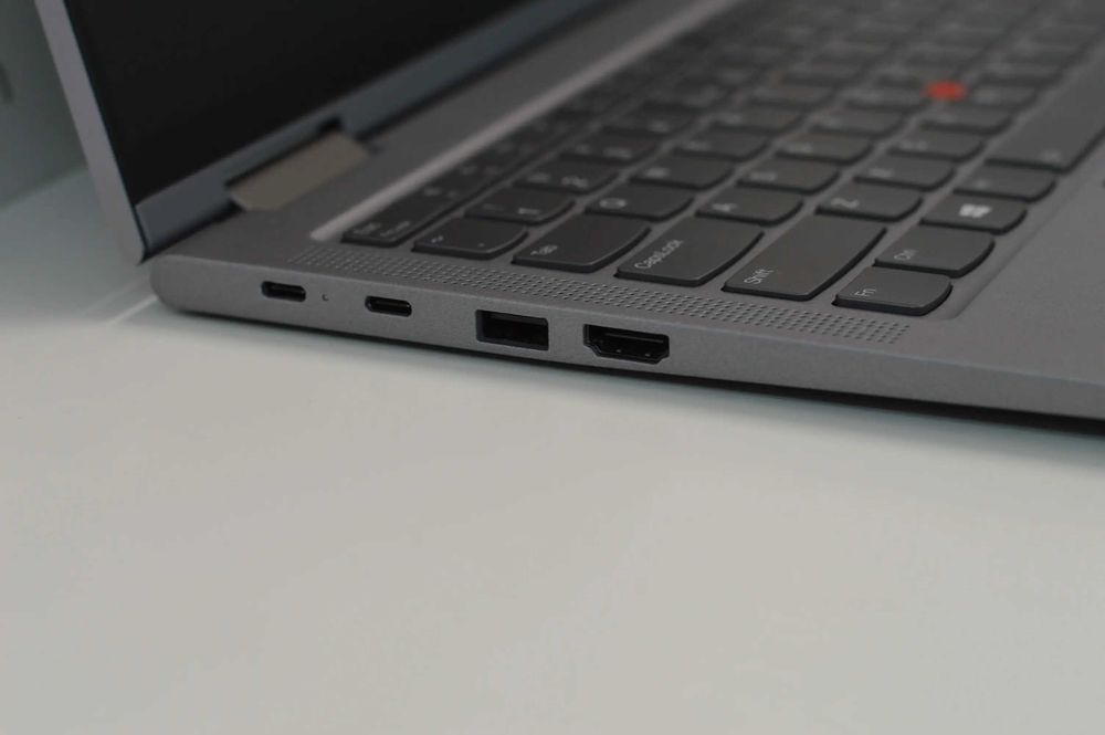 Lenovo ThinkPad X1 Yoga Gen 6 - Intel Core i7-1185G7 / 32GB RAM / 512