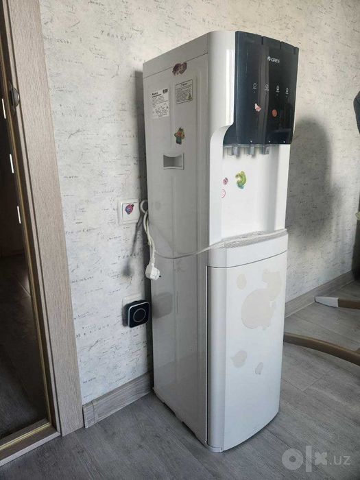 Продам б/у кулер для воды Gree. Самовывоз.