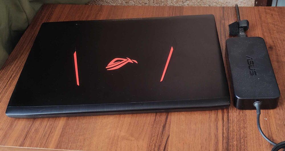 ASUS ROG Strix 15.6" FHD Игровой/ i7-6700HQ / 16 GB DDR4 / GTX970M 3GB