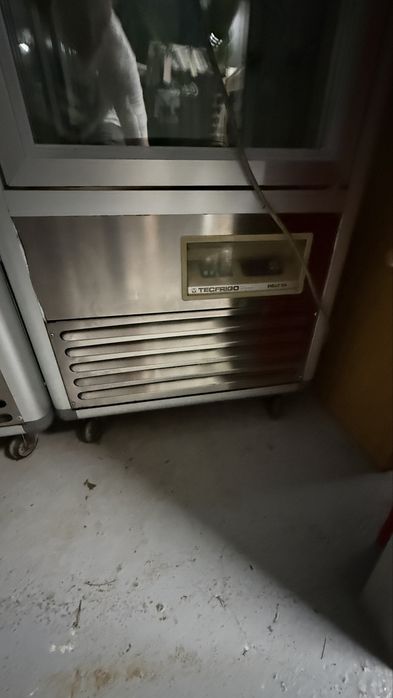 Dulap congelator/vitrina de expunere