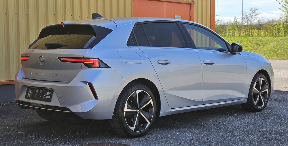 Opel Astra L 2022