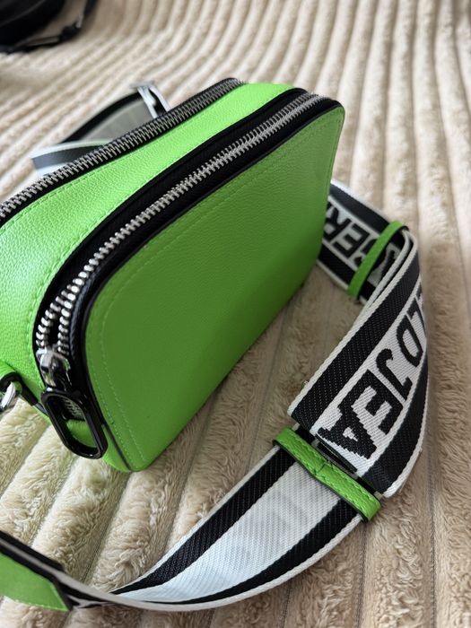 Дамска чанта през рамо