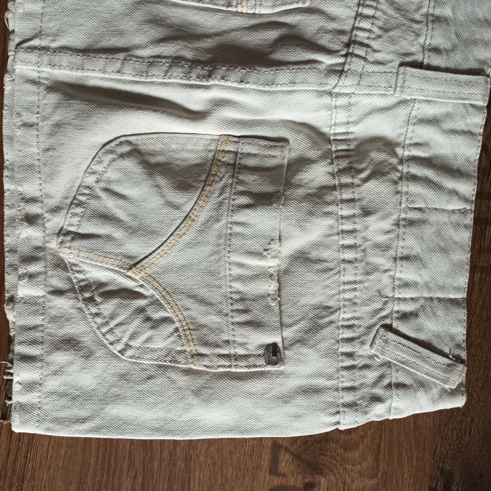 Дънкова пола светъл цвят