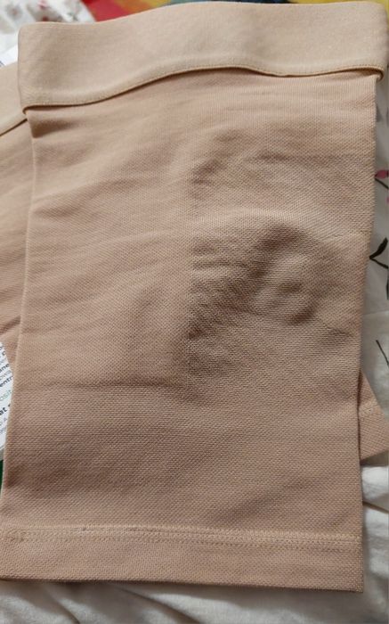 Orteza de genunchi compresiva cu bandă adeziva de silicon 15-21 mmHg