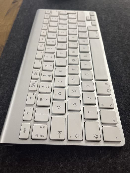 Tastatura Apple + Mouse Dell (Bluetooth)