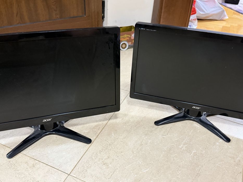 Два монитора acer