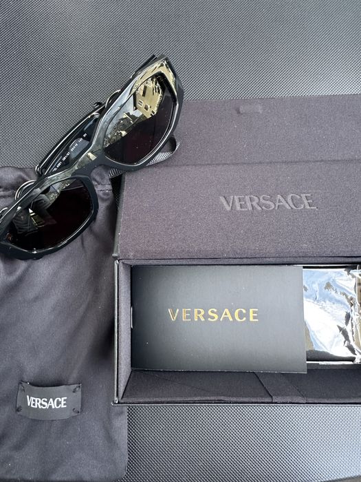 Слънчеви очила Versace