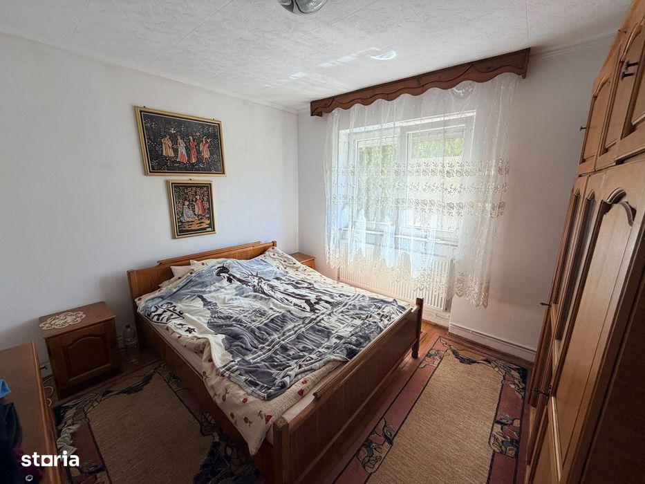 Apartament 3 camere,  Gradiste Central  decomandat, parter cu balcon