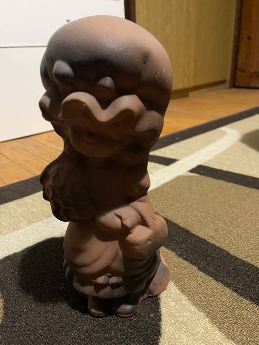 Малка статуетка от глина