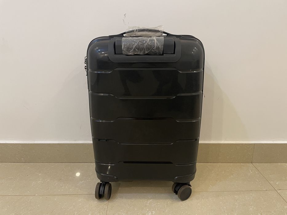 Дорожный чемодан