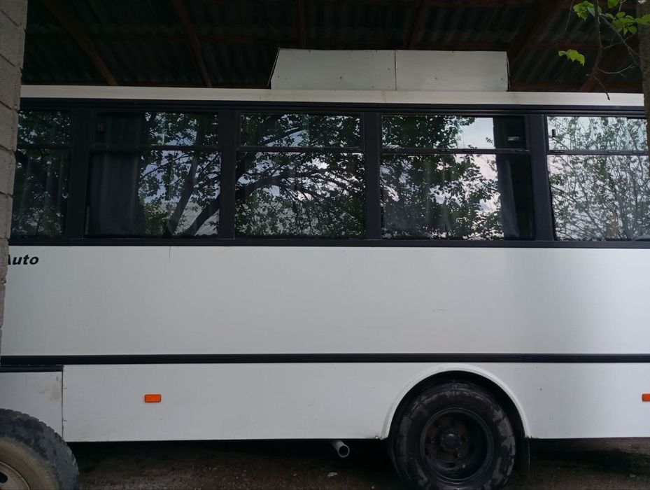 ISUZU NP 26 o'rindiqli