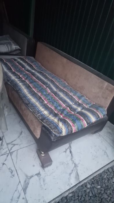 Продам диваны б/у