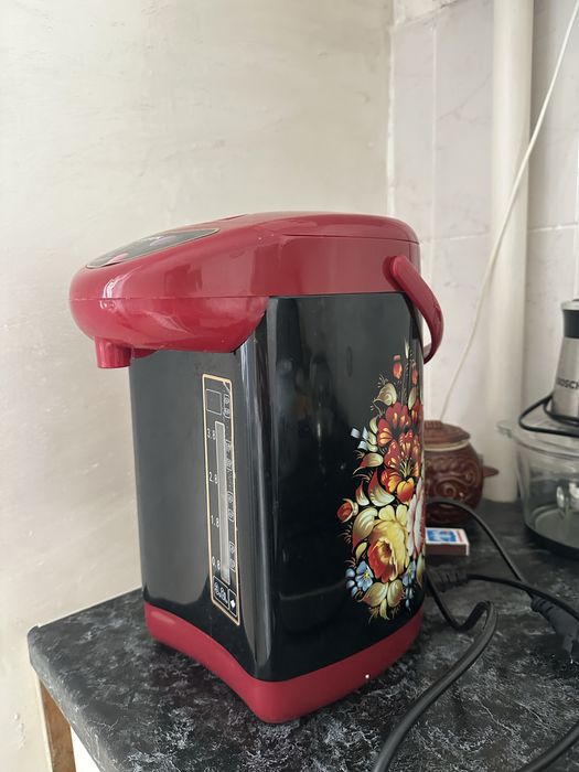 Продам термопот Vitek