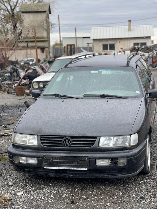 VW Passat 3 бензин 1.8 на части